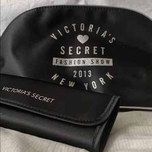 Victoria’s Secret Small Case